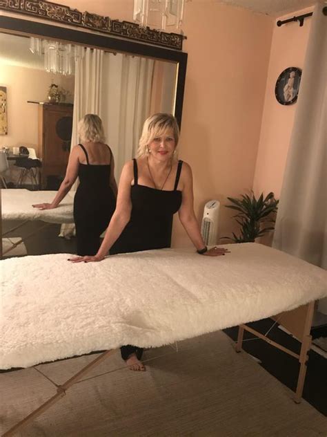 Intimate massage Prostitute Goesting